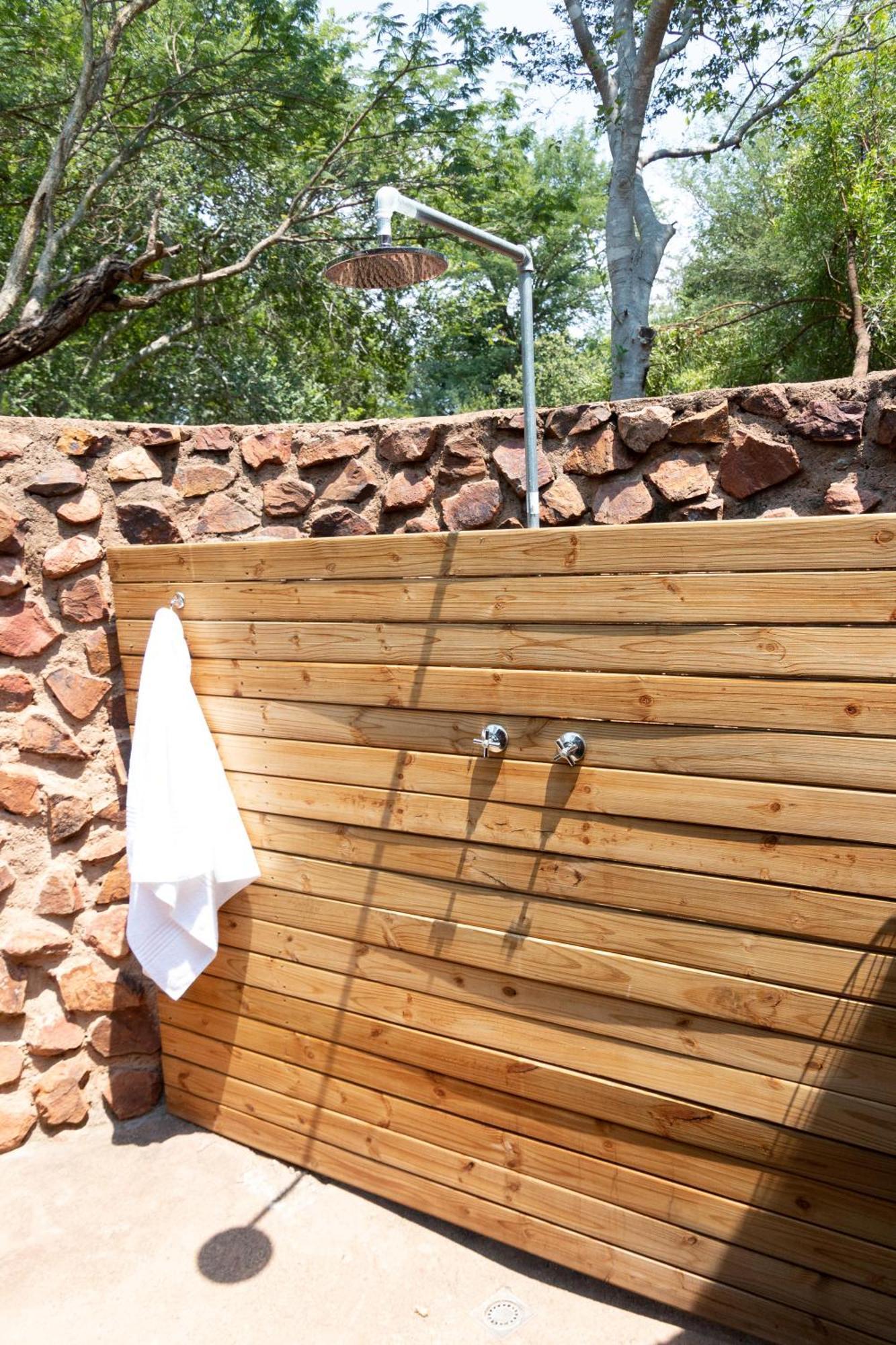 Mologa River Lodge Rust de Winter Exterior photo