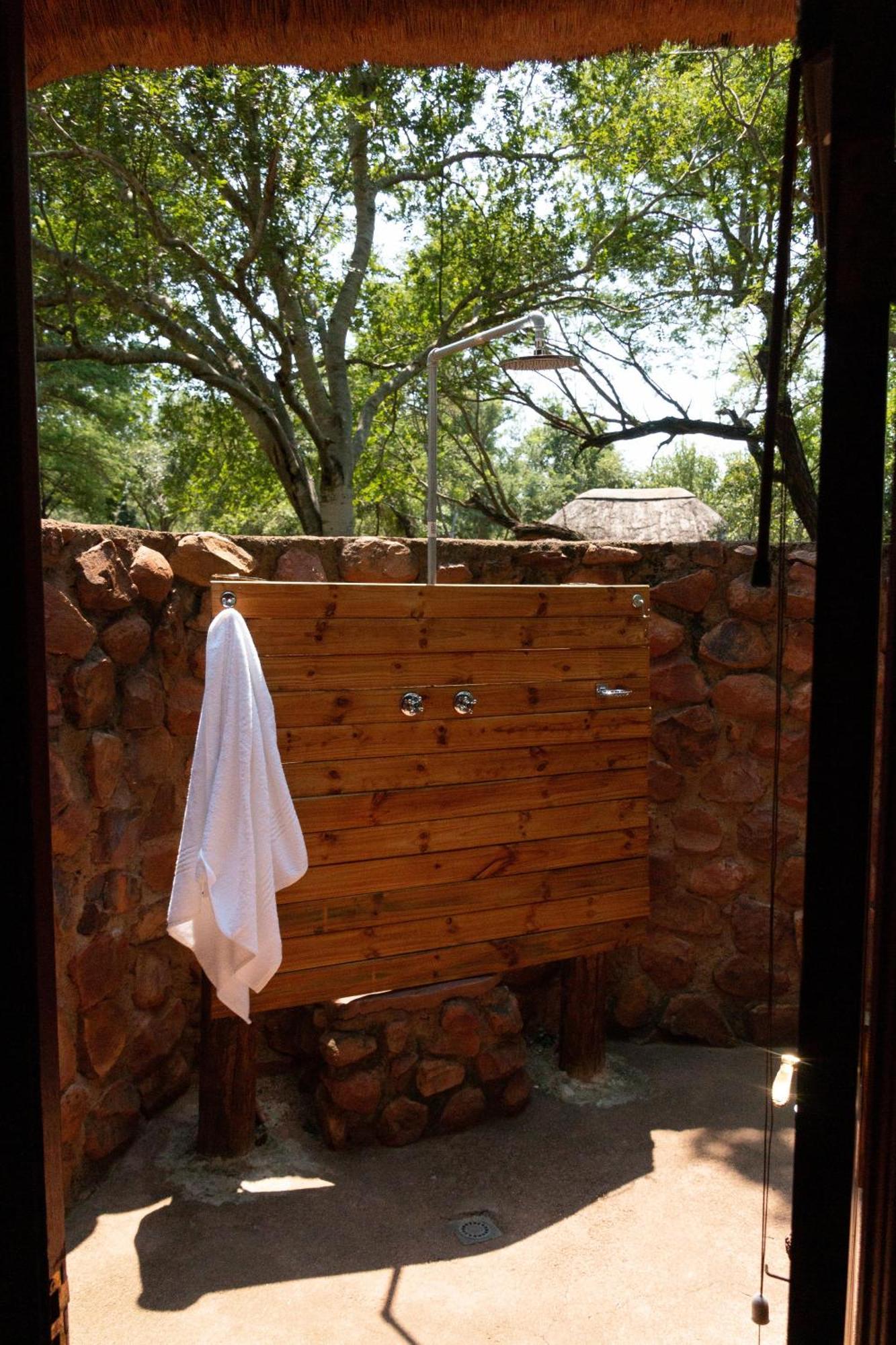 Mologa River Lodge Rust de Winter Exterior photo