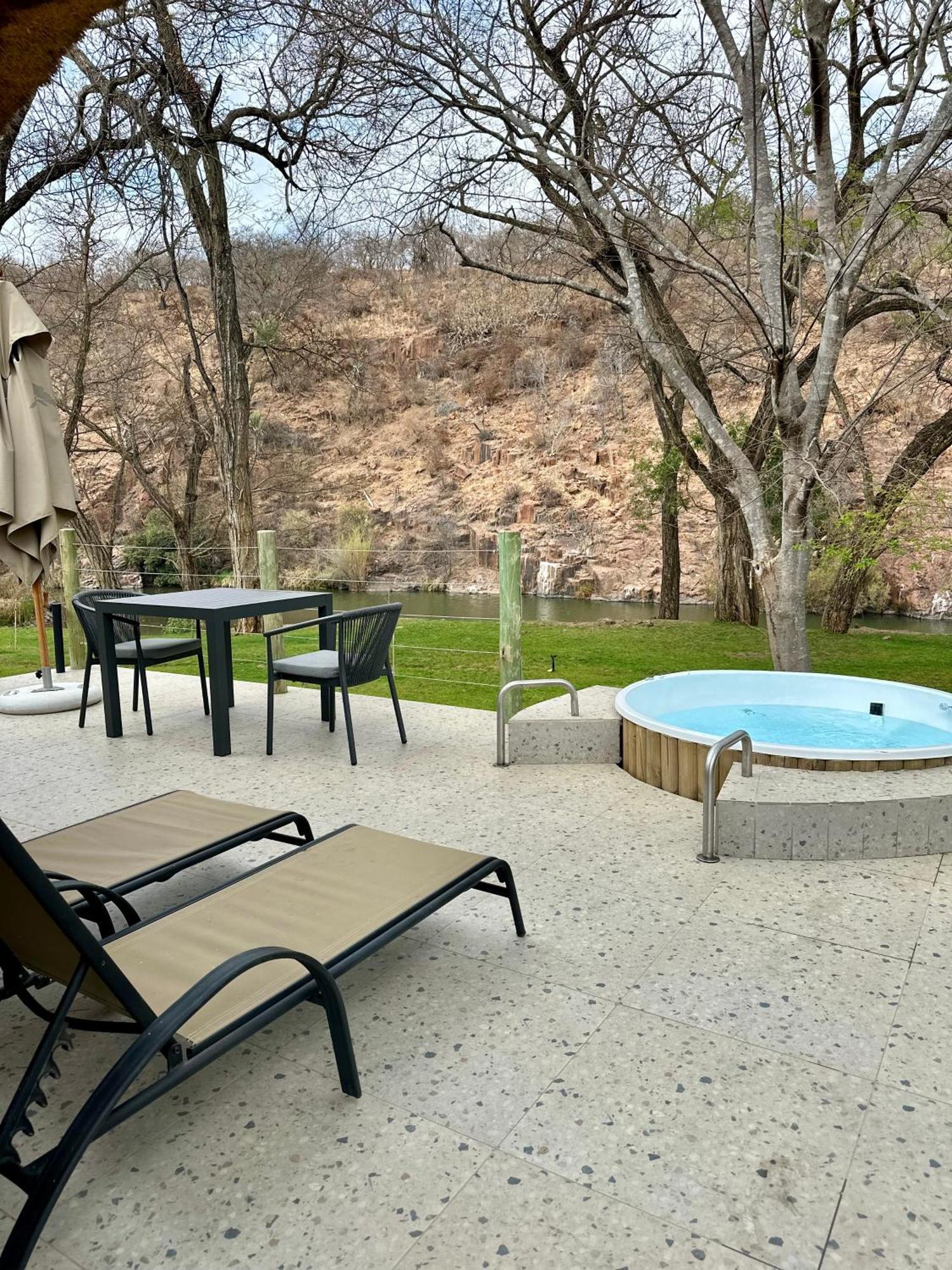Mologa River Lodge Rust de Winter Exterior photo
