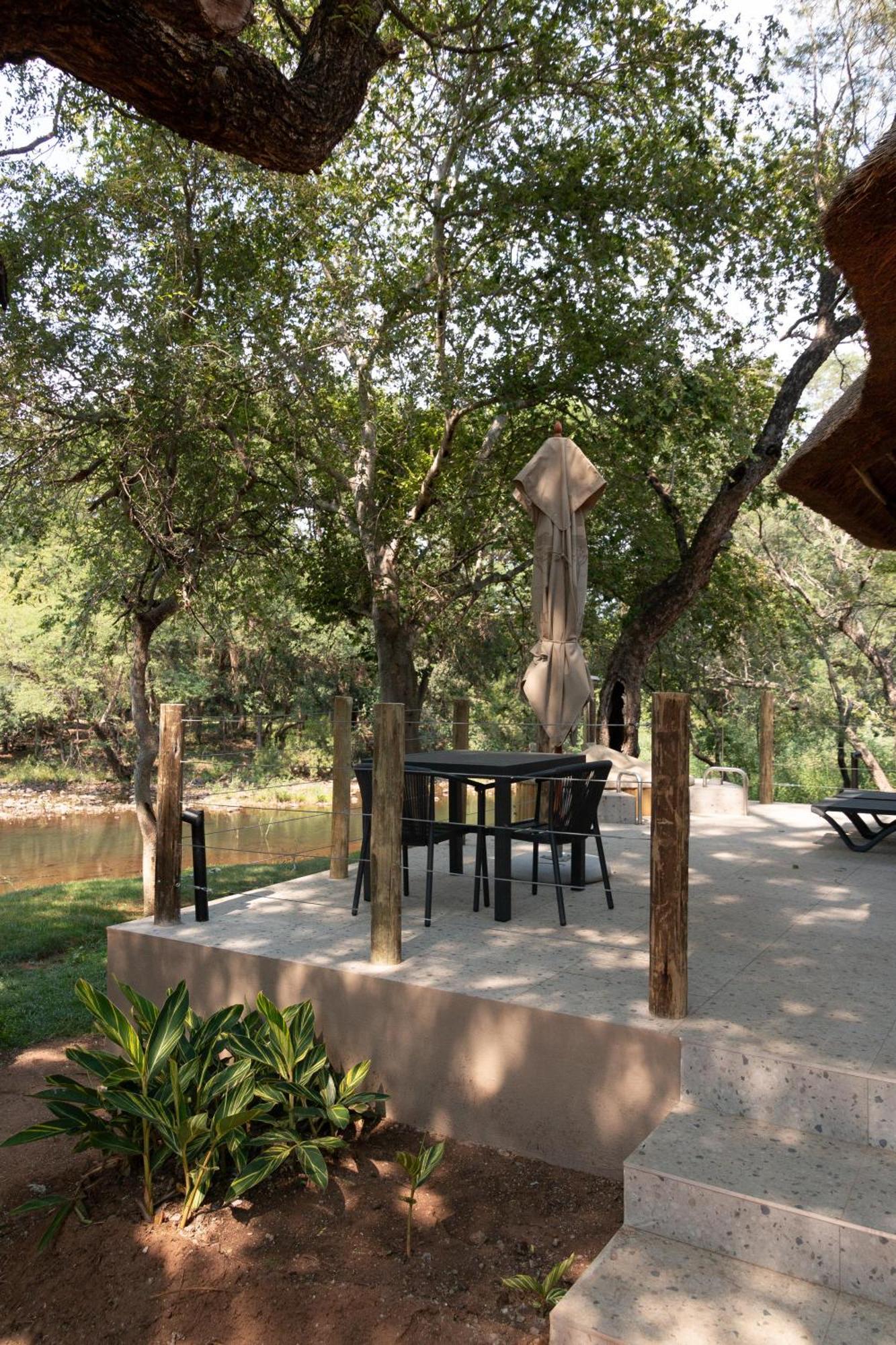 Mologa River Lodge Rust de Winter Exterior photo