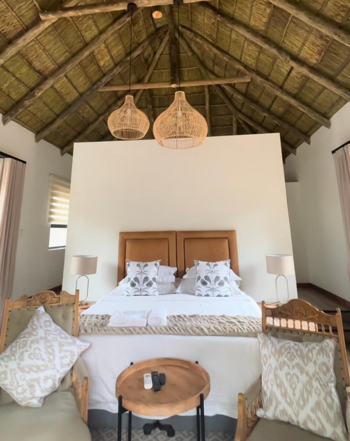 Mologa River Lodge Rust de Winter Exterior photo