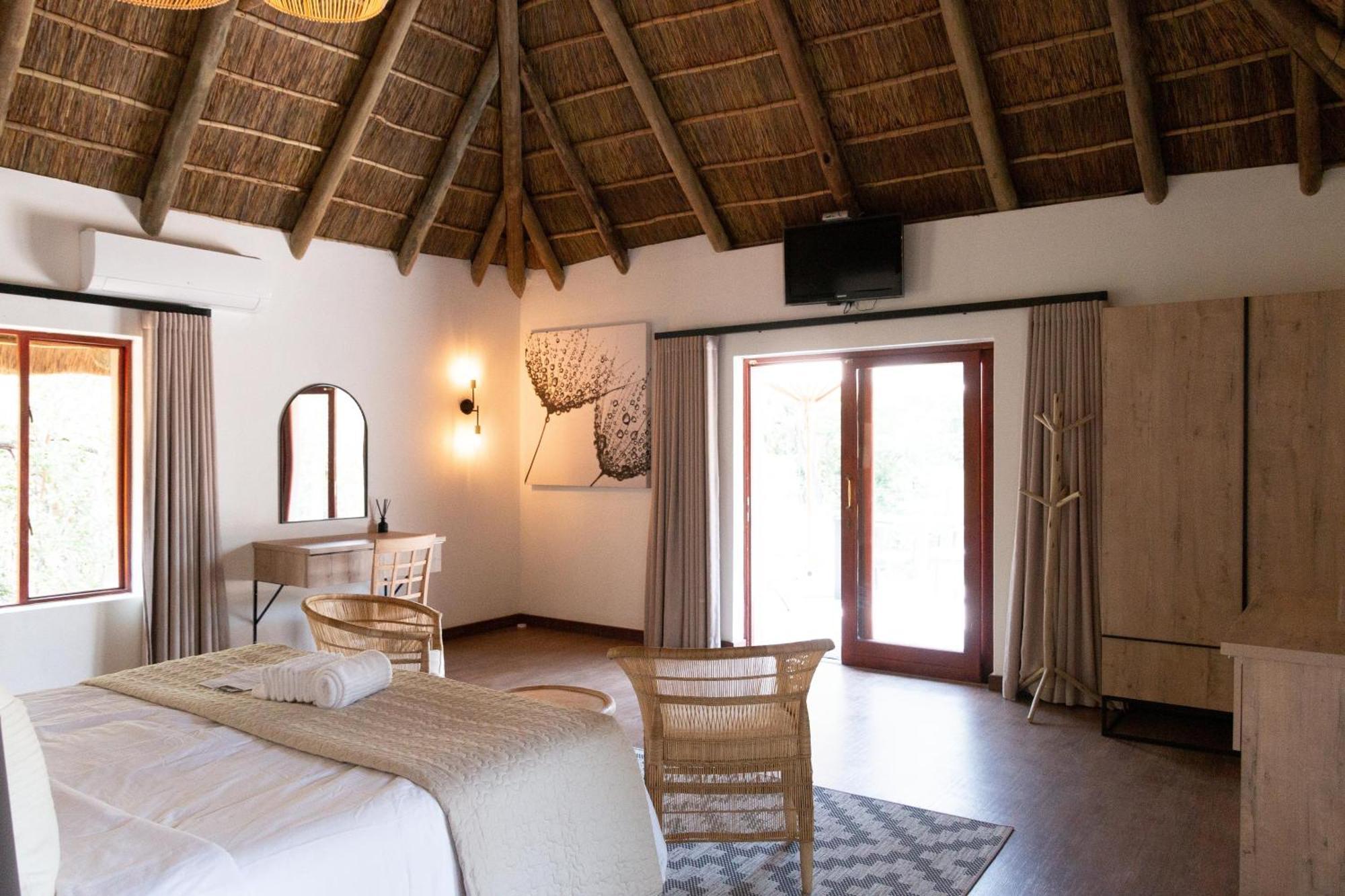 Mologa River Lodge Rust de Winter Exterior photo